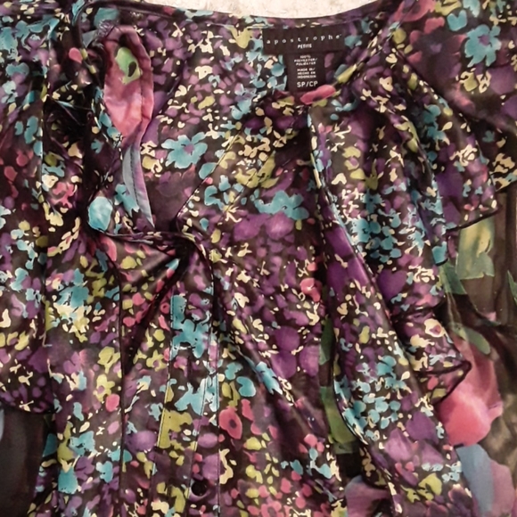 Top for work or casual,  tropical and lightweight - Picture 2 of 7